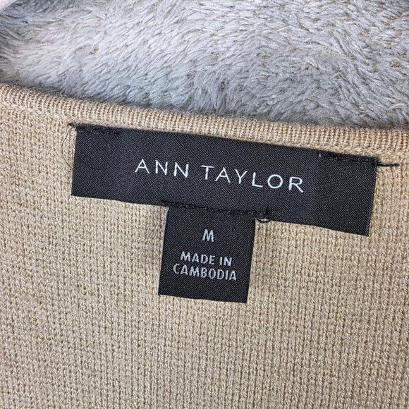 Ann Taylor Sweater Womens Medium Beige V Neck Short Sleeve Knit Pullover - Picture 3 of 10